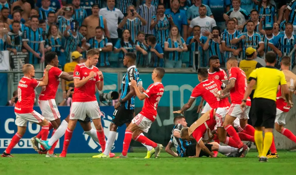 Usuarios combinaron canción de Dragon Ball Super con batalla entre jugadores de Gremio e Inter. Foto: Difusión