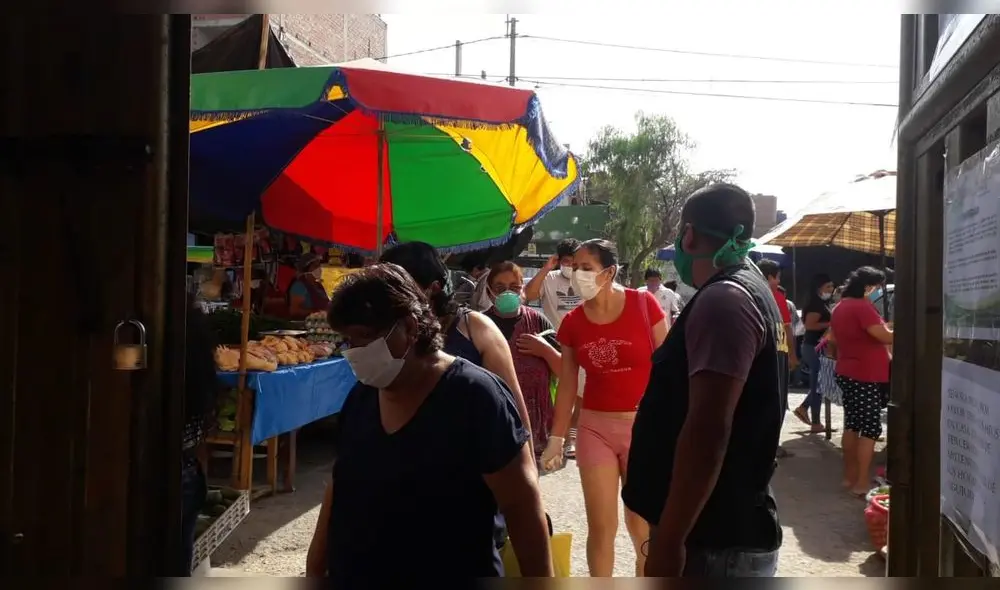 Obligan a usar mascarilla en mercados de La Esperanza en Trujillo Obligan a usar mascarilla en mercados de La Esperanza en Trujillo