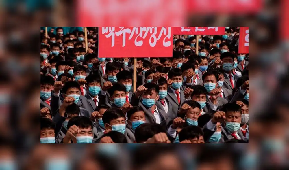 Ciudadanos se reúnen en la manifestación de la Campaña de 80 días en apoyo al Gobierno de Corea del Norte. Foto: AFP Ciudadanos se reúnen en la manifestación de la Campaña de 80 días en apoyo al Gobierno de Corea del Norte. Foto: AFP