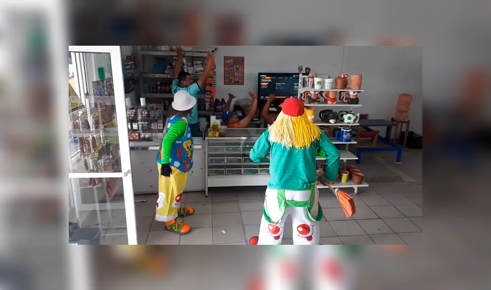 Facebook viral: dueño de tienda creyó que payasos le robarían, pero pasó esto [VIDEO]