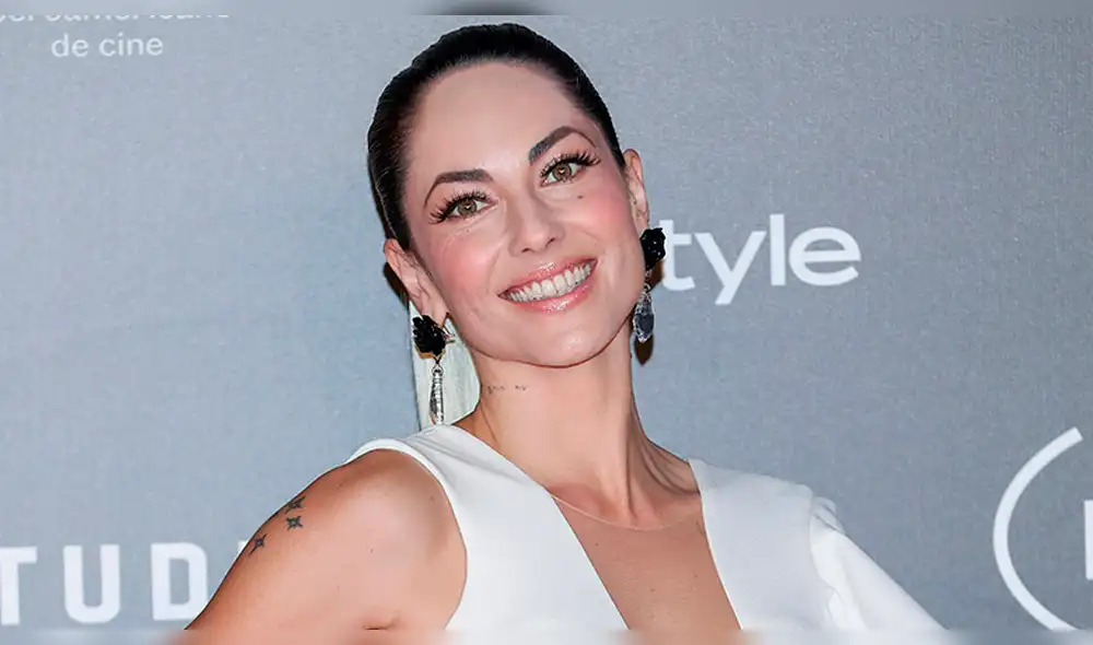 Barbara Mori impacta en los Premios Fénix con su escultural figura a sus 40 años [FOTOS]