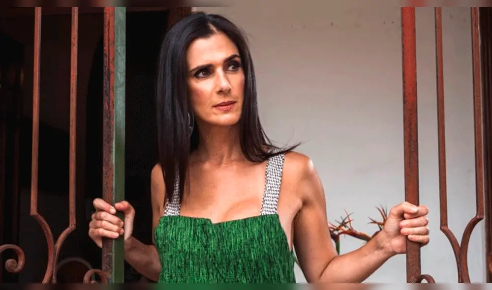 Vanessa Saba impacta a fans con atrevido pole dance