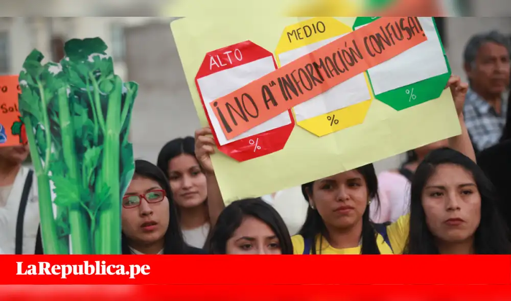 Gobierno aprueba uso de octógonos a pesar de oposición fujimorista Gobierno aprueba uso de octógonos a pesar de oposición fujimorista