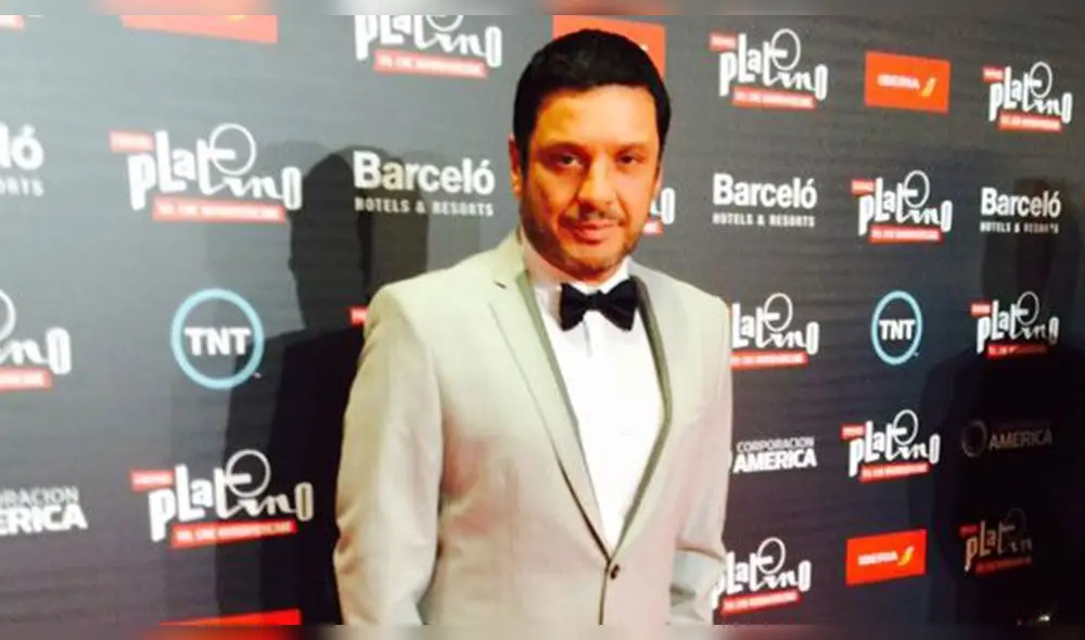 El actor Lucho Cáceres rechazó la idea de que una obra de teatro se grabe y se emita online. Esto tras campañas de productoras para ayudar a artistas independientes. El actor Lucho Cáceres rechazó la idea de que una obra de teatro se grabe y se emita online. Esto tras campañas de productoras para ayudar a artistas independientes.