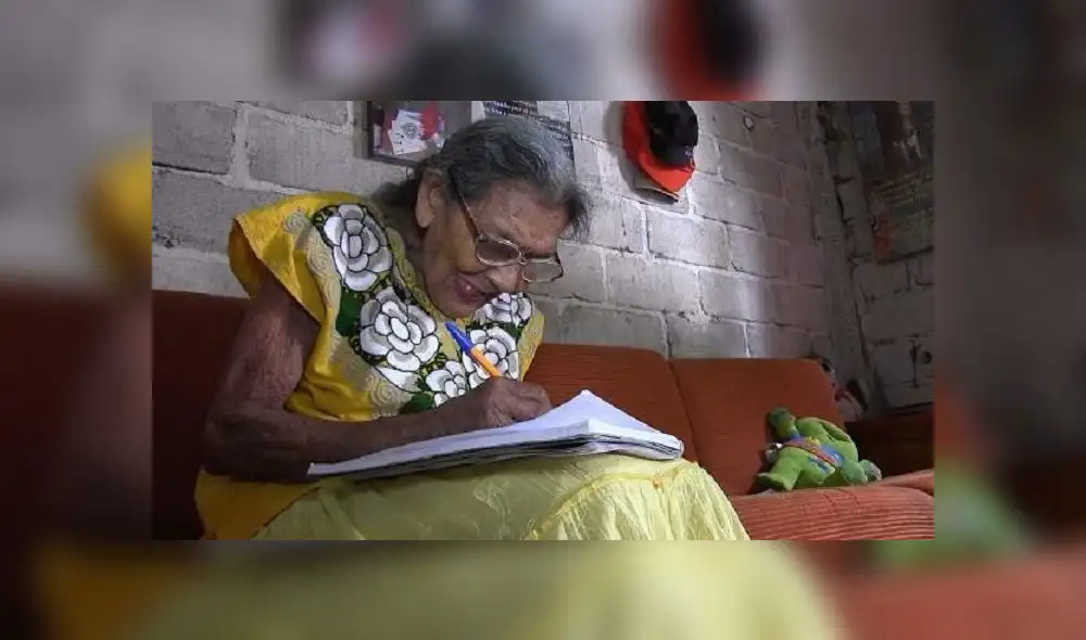 México: mujer aprendió a leer y escribir a los 96 años y quiere seguir estudiando México: mujer aprendió a leer y escribir a los 96 años y quiere seguir estudiando