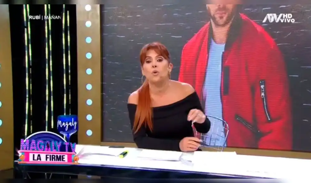 Magaly Medina no pudo entender cómo es que le han conseguido movilidad a Nicola Porcella para ir a México. Foto: captura ATV