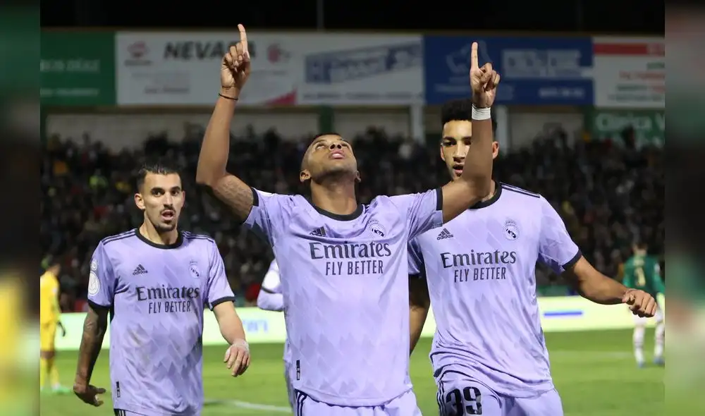 Los de Carlo Ancelotti siguen en pie en el torneo español. Foto: EFE