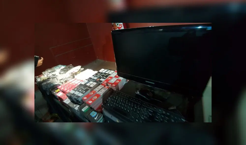 Agentes incautaron 1 011 panchas con billetes de 50 soles impresos. (Foto: Grace Mora / La República)