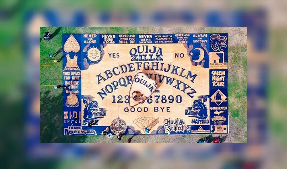 En la comunidad de Salem exhiben la Ouija más grande del mundo. Foto: Difusión En la comunidad de Salem exhiben la Ouija más grande del mundo. Foto: Difusión