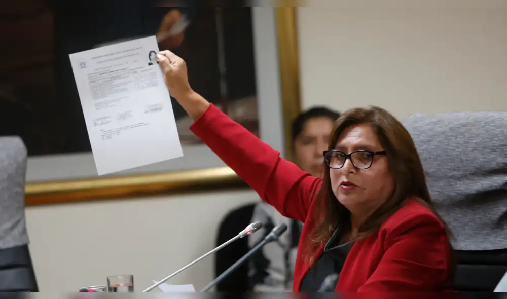 Ética aprueba investigar a fujimorista Ananculí por presunta falsificación de firmas