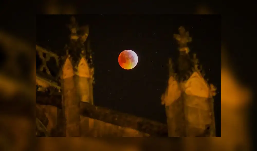 Superluna de Sangre Lobo: impresionantes instantáneas del eclipse que deslumbró al mundo [FOTOS]