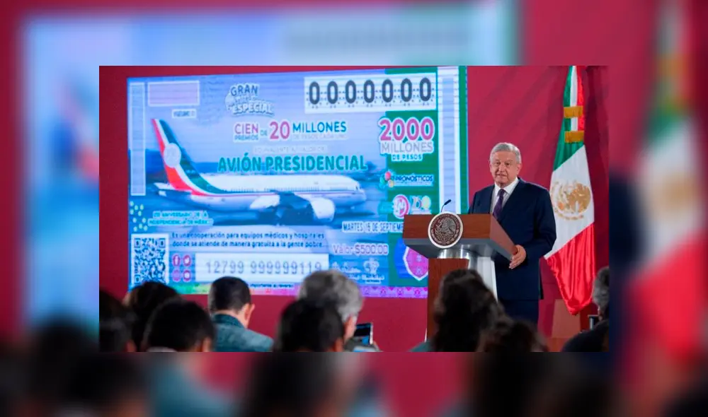 AMLO confirma que el avión presidencial sí será rifado. Foto: Notimex.