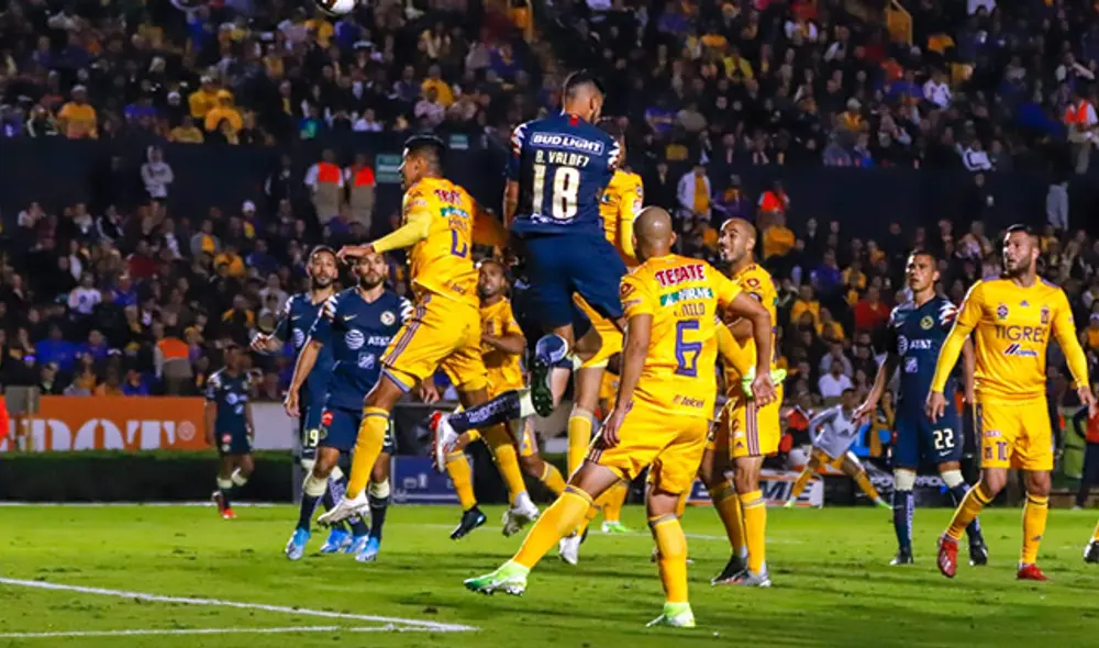 América sorprende y de visita viene ganando 3 a 1 al América. (Foto: LuisGardunoJr) América sorprende y de visita viene ganando 3 a 1 al América. (Foto: LuisGardunoJr)