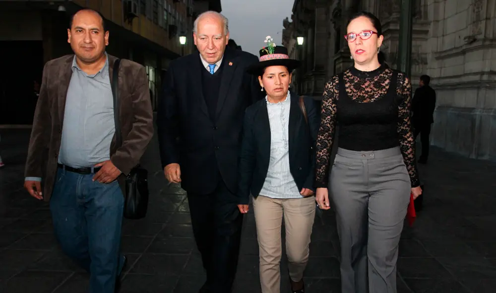 Mandiles rosados Mandiles rosados