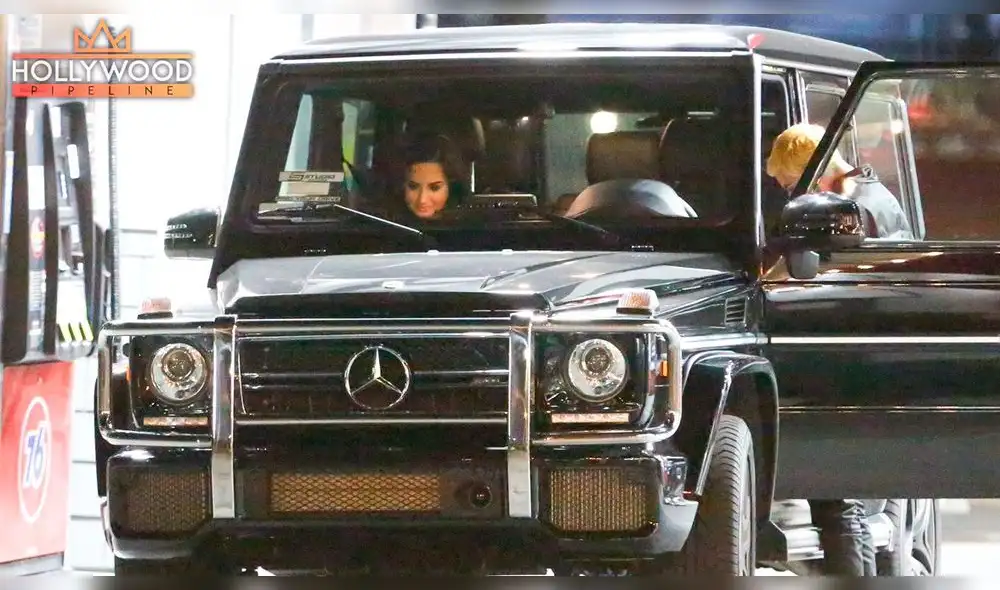 Demi Lovato aparece besando a Henry Levy tras salir de rehabilitación [FOTOS]