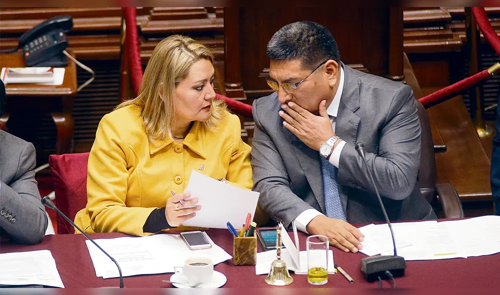 Fujimorismo quiere seguir presidiendo el grupo de Constitución Fujimorismo quiere seguir presidiendo el grupo de Constitución