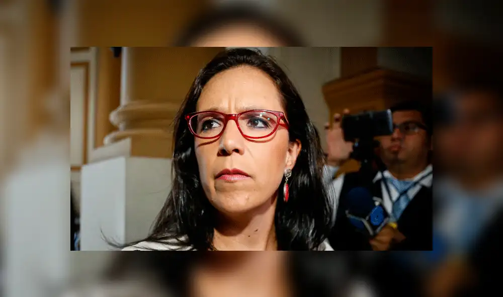 Glave asegura que fujiaprismo se opone al proyecto de inmunidad parlamentaria Glave asegura que fujiaprismo se opone al proyecto de inmunidad parlamentaria