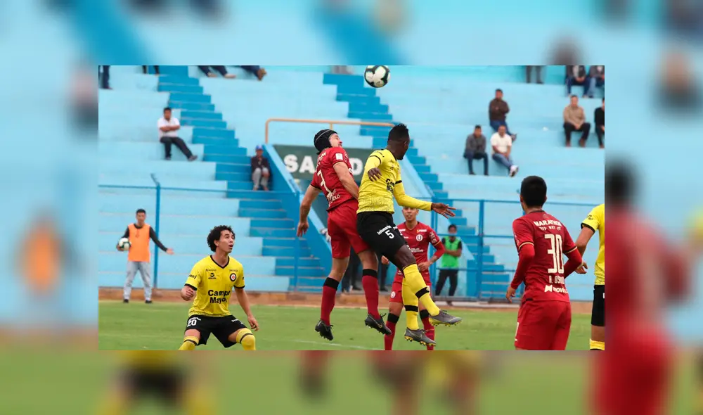 Ángel Comizzo, DT de Universitario, no dio conferencia ante la ausencia de periodistas. Foto: Prensa Universitario Ángel Comizzo, DT de Universitario, no dio conferencia ante la ausencia de periodistas. Foto: Prensa Universitario