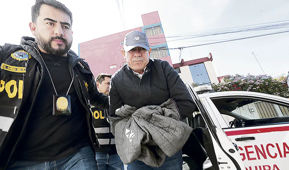 El jefe. En los primeros días de diciembre, el general Carlos Mayca asumió la comandancia general de la III División del Ejército en Arequipa. Ayer fue arrestado.