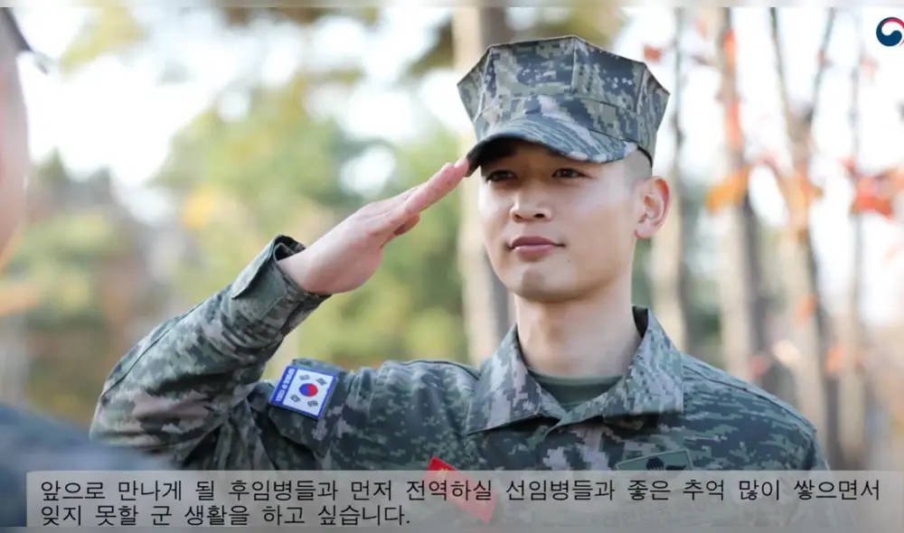 Desliza para ver más fotos de Minho de SHINee. Desliza para ver más fotos de Minho de SHINee.