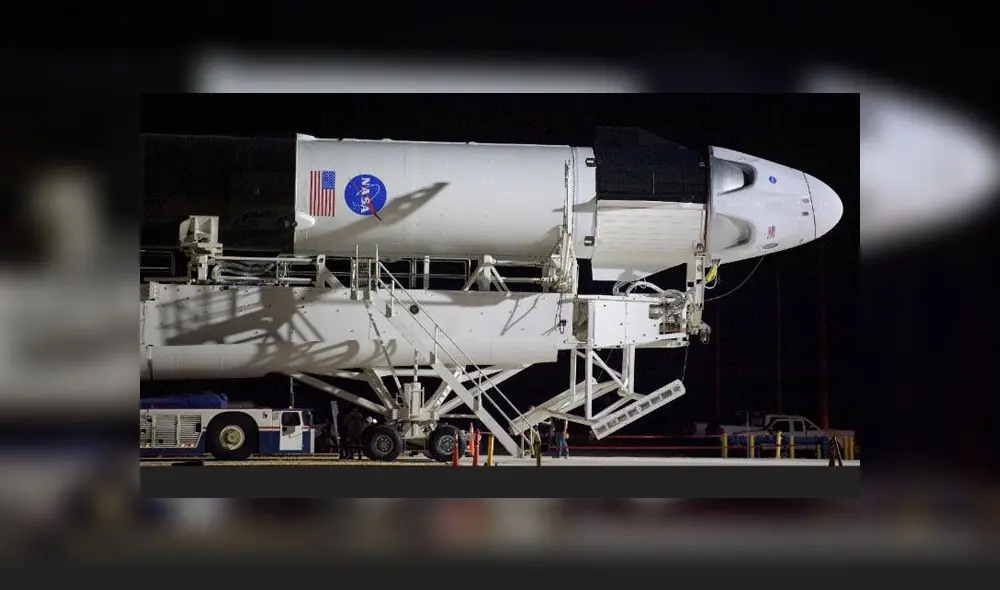 Falcon 9, cohete de SpaceX que impulsará la cápsula Crew Dragon hacia la Estación Espacial Internacional. Foto: AFP
