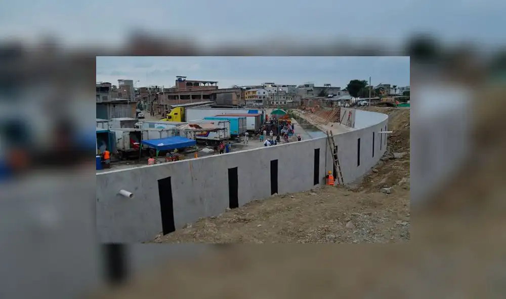 Ecuador construye muro de cuatro metros de alto en frontera con Perú [VIDEO]
