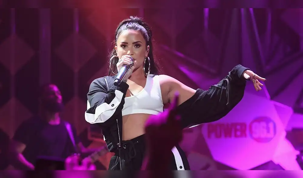 Demi Lovato enciende Instagram con provocativa foto 