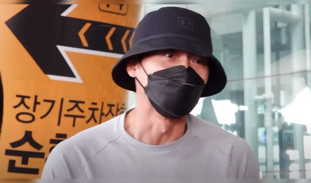 Desliza para ver más fotos de Hyun Bin, actor de Crash landin on you a su llegada al aeropuerto en Corea del Sur. Créditos: Dispatch