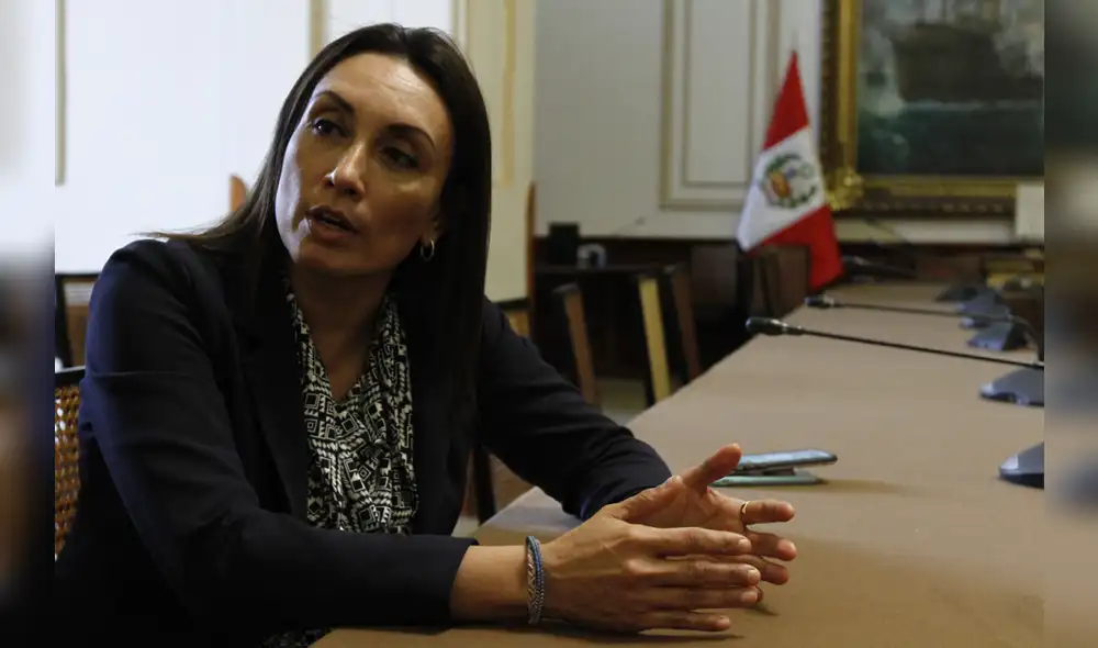 Patricia Donayre: Salida a la crisis es convocar a un Congreso Constituyente Patricia Donayre: Salida a la crisis es convocar a un Congreso Constituyente