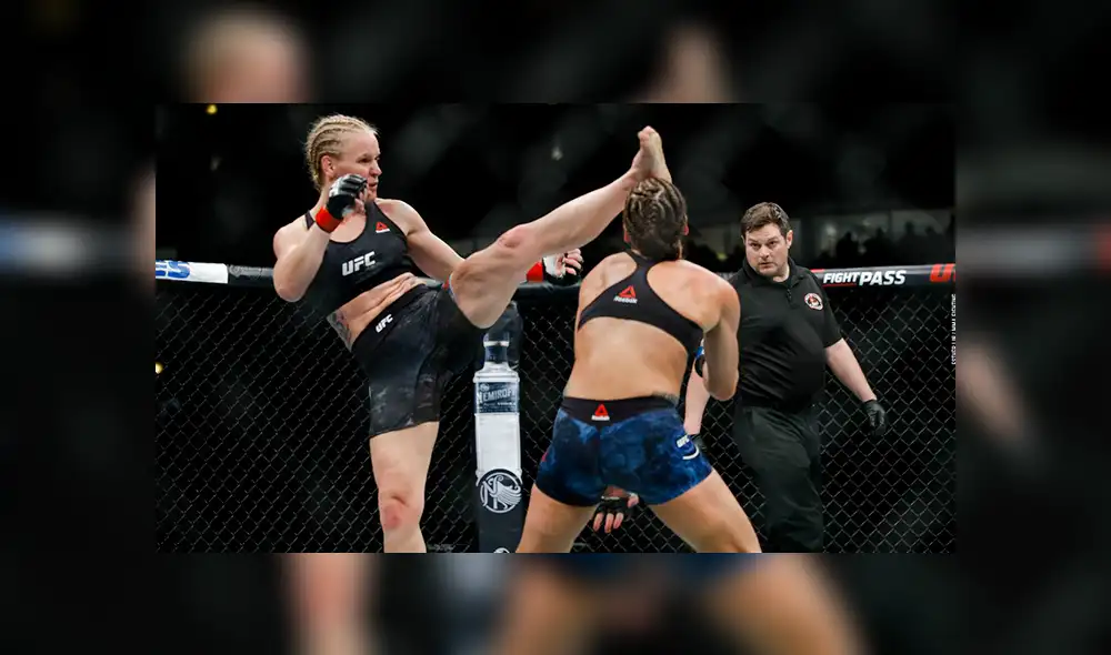 Valentina venció a Jessica Eye en UFC 238 por nocaut con una impresionante patada en la cabeza. Créditos: MMA Fighting Valentina venció a Jessica Eye en UFC 238 por nocaut con una impresionante patada en la cabeza. Créditos: MMA Fighting