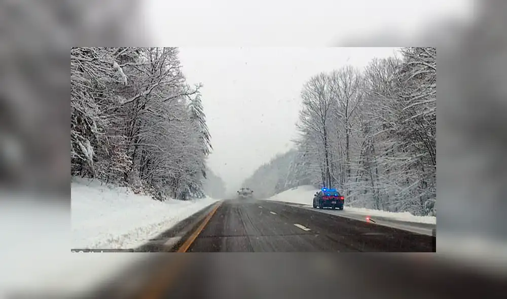 Niño de 5 años carga a bebé por casi un kilómetro en bajas temperaturas tras ser abandonados Niño de 5 años carga a bebé por casi un kilómetro en bajas temperaturas tras ser abandonados