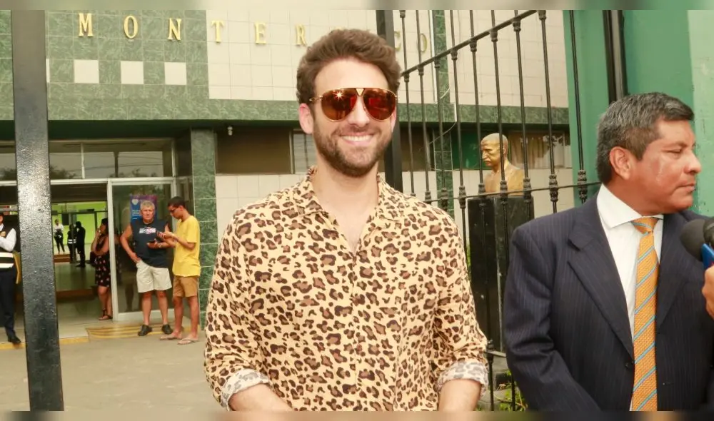 Rodrigo González 'ahijado' de Magaly Medina Rodrigo González 'ahijado' de Magaly Medina