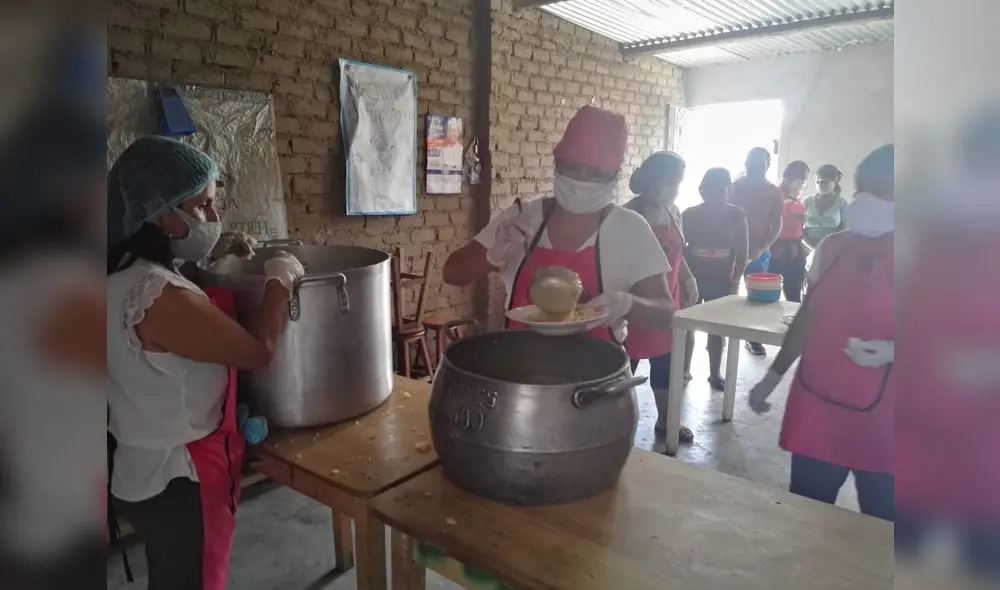 familias pobres reciben almuerzos familias pobres reciben almuerzos