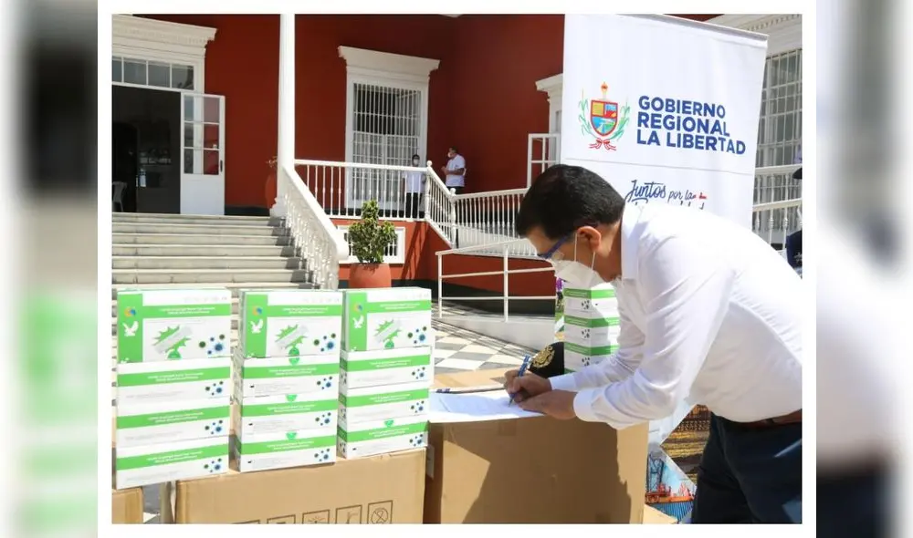 cajas con pruebas rápidas