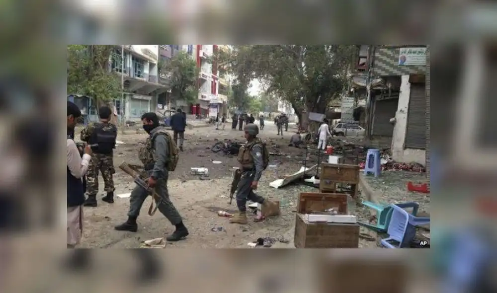 Atentado deja al menos 10 muertos en Afganistán