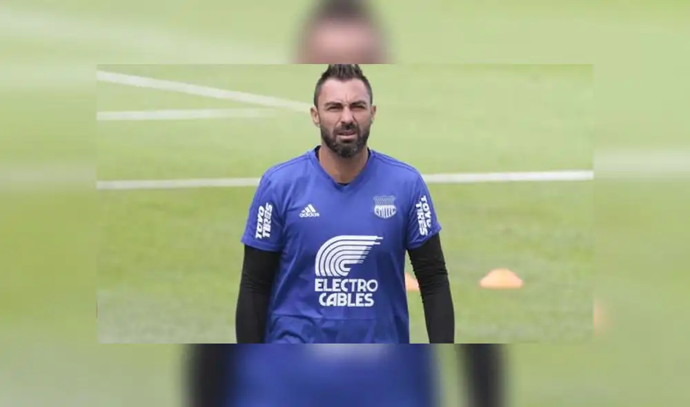Arquero de Emelec: "Nosotros no sabíamos que iba a entrar un hincha" [VIDEO]