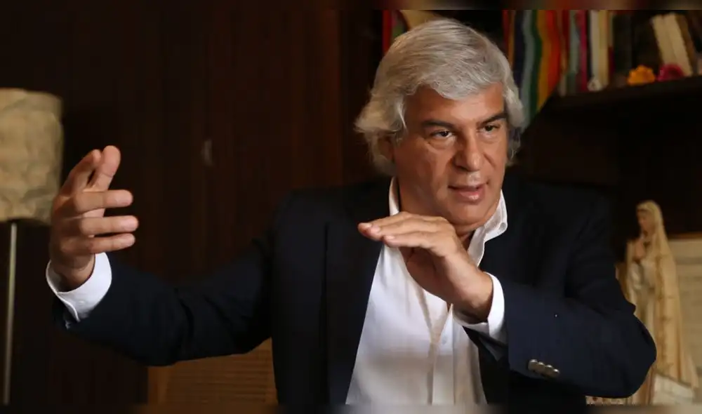 Fernando Olivera no descarta postular el 2021