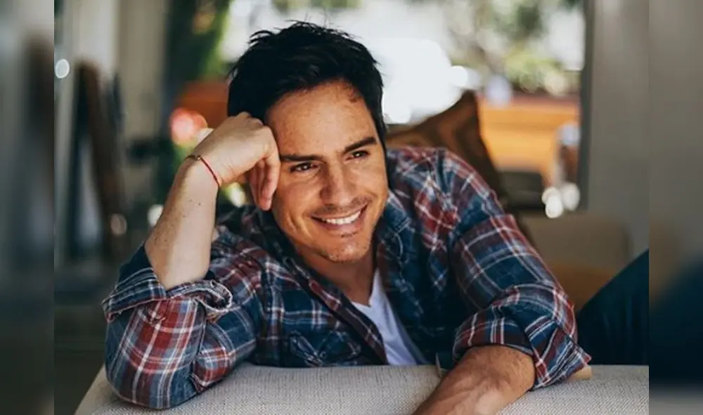 A sus 42 años, Mauricio Ochmann tiene dos hijas y está casado con Aislinn Derbez.