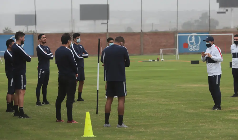 Mario Salas aseguró que su plantel está enfocado en el partido con Binacional. | Foto: Alianza Lima Mario Salas aseguró que su plantel está enfocado en el partido con Binacional. | Foto: Alianza Lima