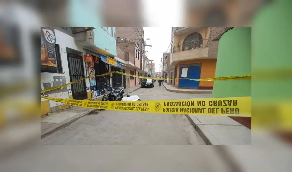 Según testigos, tres sujetos armados habrían acabado con la vida del joven colombiano de 28 años. (Foto: GLR - URPI)