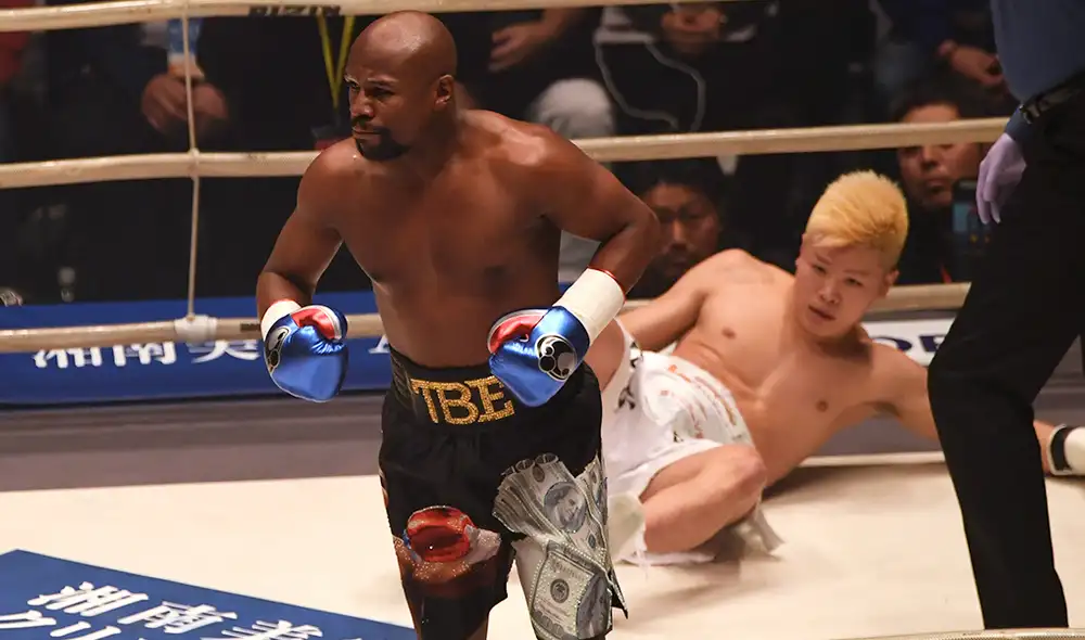 Floyd Mayweather es captado en una fiesta en plena pandemia por coronavirus. Foto: AFP Floyd Mayweather es captado en una fiesta en plena pandemia por coronavirus. Foto: AFP