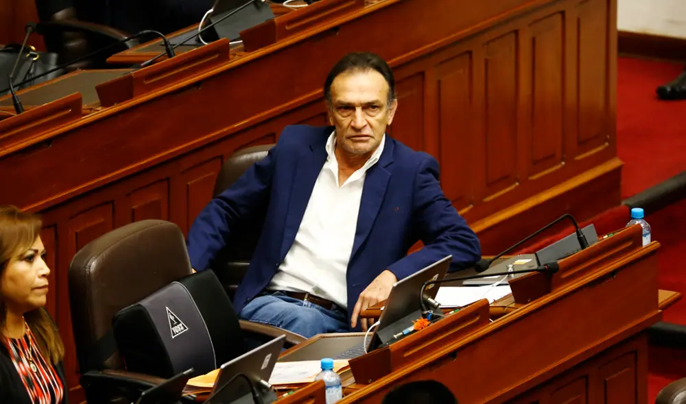 Héctor Becerril Héctor Becerril