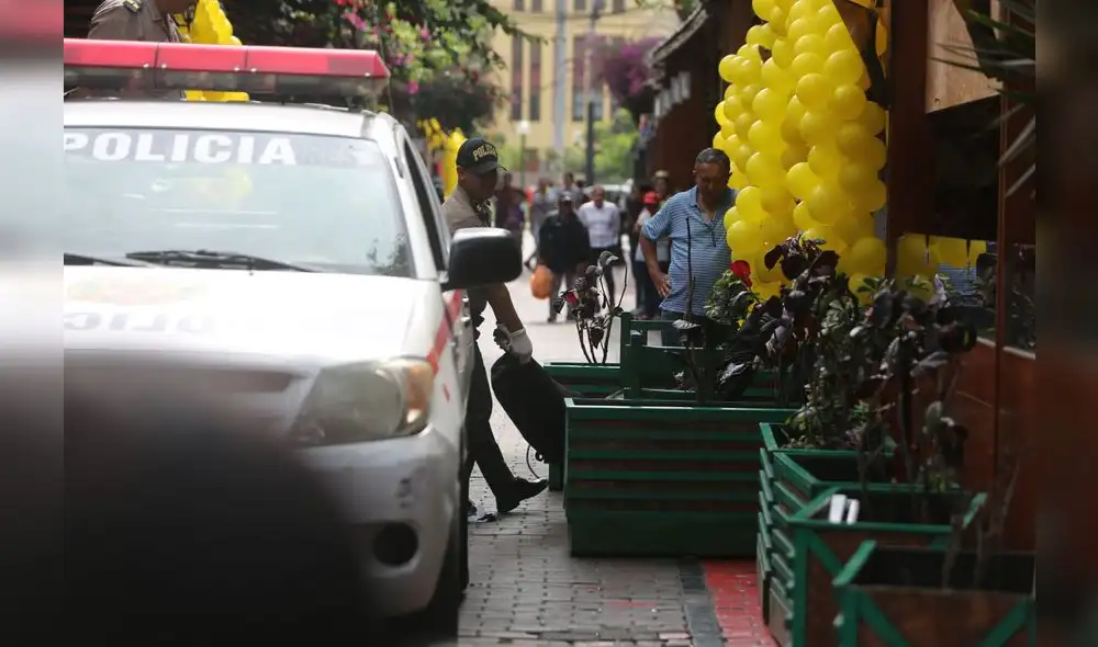 Hallan muerta a joven en local de Calle de las Pizzas