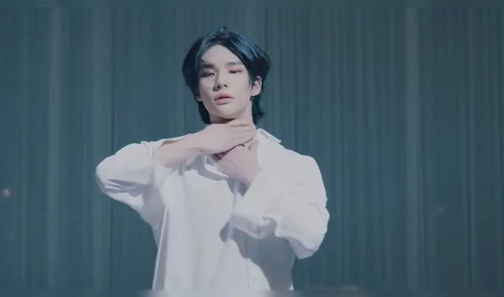 Desliza para ver más fotos de Hyunjin Desliza para ver más fotos de Hyunjin