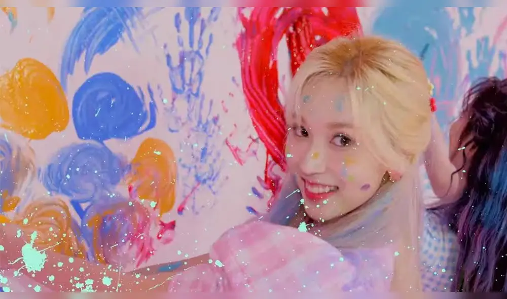 Desliza para ver más fotos de TWICE y su MV "Fanfare". Créditos: JYP Entertainment Desliza para ver más fotos de TWICE y su MV "Fanfare". Créditos: JYP Entertainment