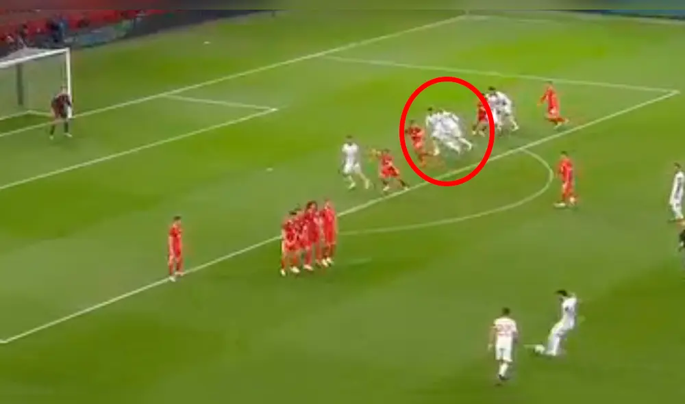 España vs Gales EN VIVO: Sergio Ramos cabeceó el balón para el 2-0 [VIDEO]