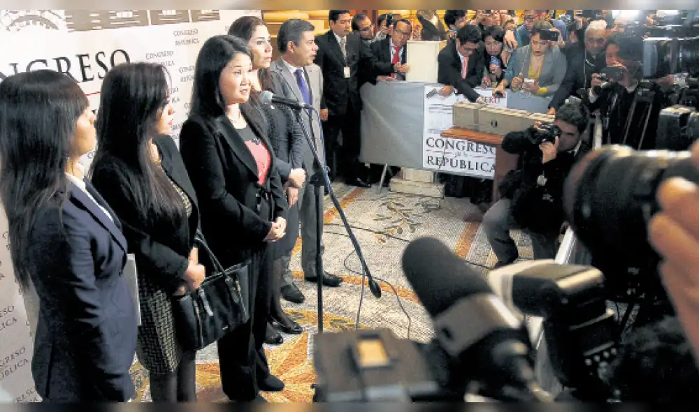 Keiko se lava las manos y dice que no ordenó a Becerril interferir con el CNM