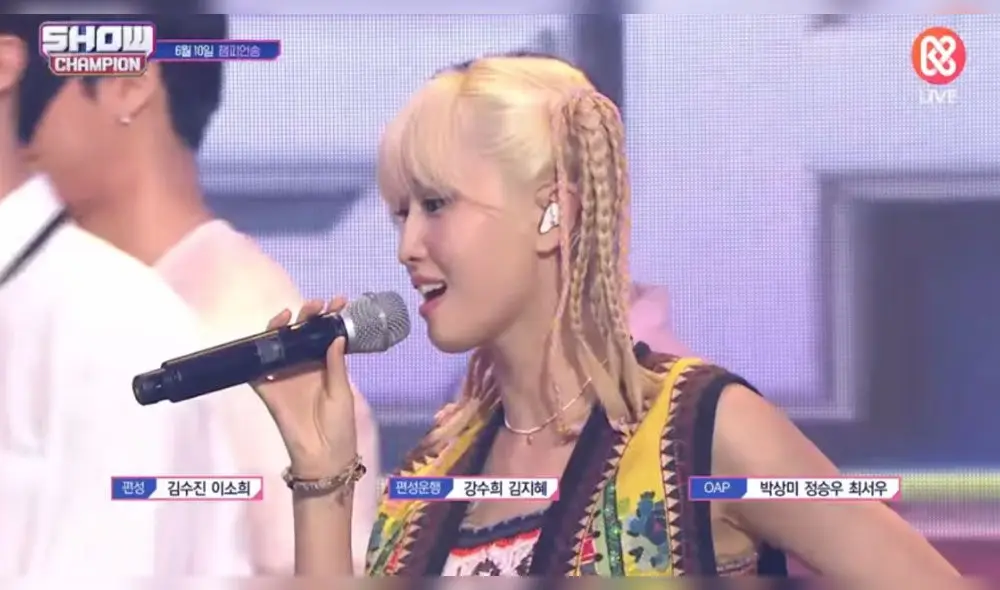 Desliza para ver más fotos de Momo de TWICE. Créditos: Show champion