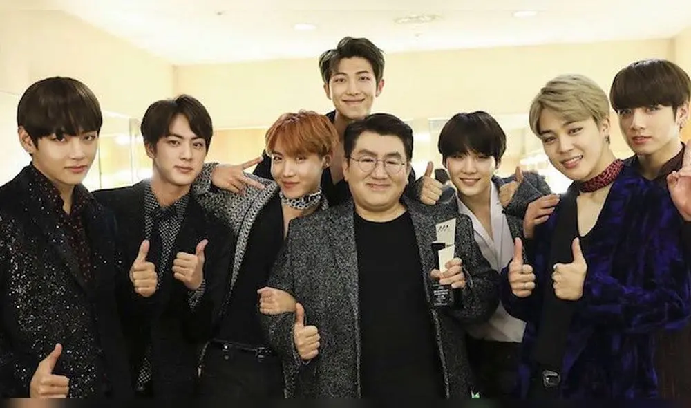 Desliza para ver más fotos de Bang Si Hyuk junto a BTS.