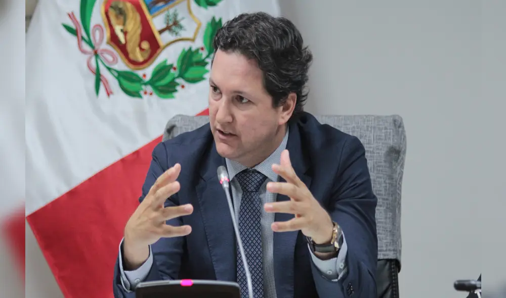 Salaverry presidirá Congreso, pero aún no presenta informe de comisión que dirige Salaverry presidirá Congreso, pero aún no presenta informe de comisión que dirige